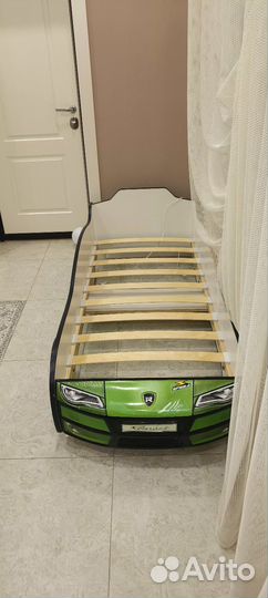 Кровать машина