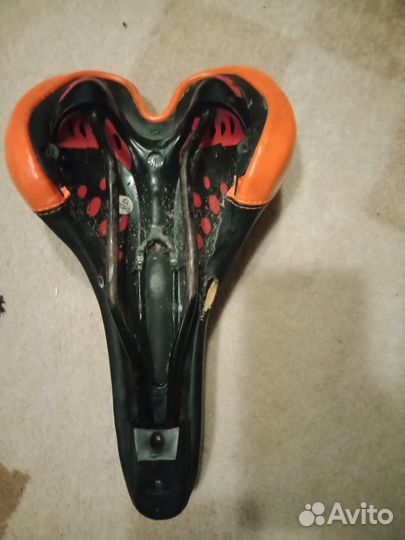 Седло велосипедное