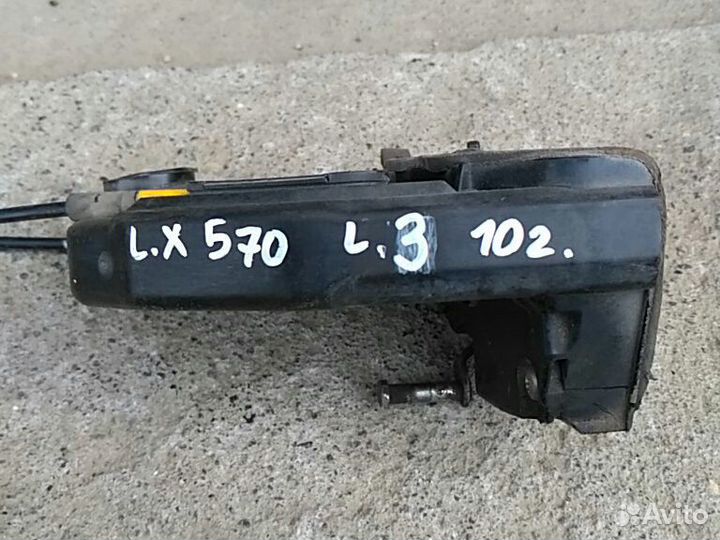 Замок задний левый Lexus LX 570