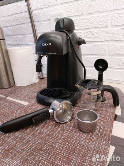 Кофеварка рожковая dexp