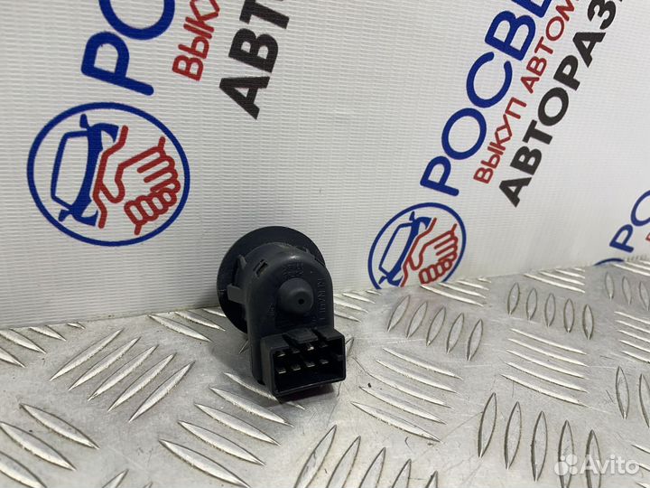 Кнопка регулировки зеркал Renault Sandero 1