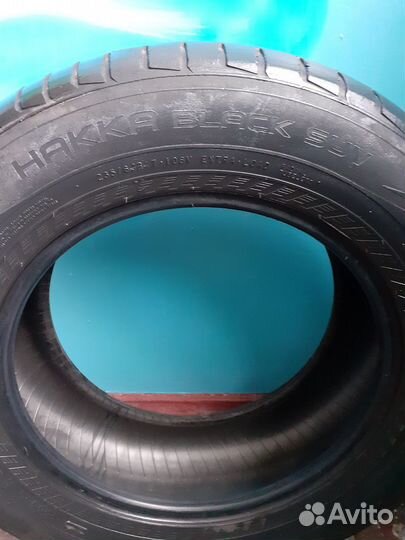 Nokian Tyres Hakka Black SUV 235/65 R17