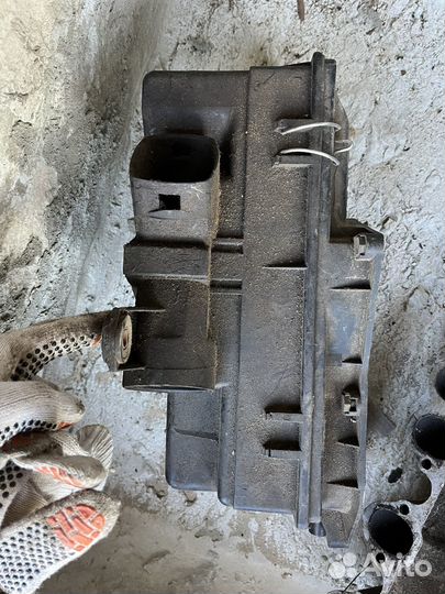 Корпус воздушного фильтра ауди 80 b2 2,1