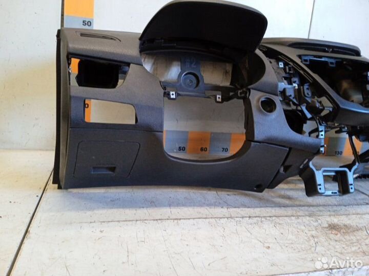 Торпедо Hyundai Elantra