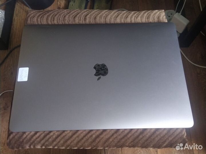 Apple macbook pro 15 2018 16gb