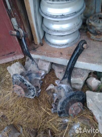 Рычаги Задние в сборе на Мазда 3 Bк отличные