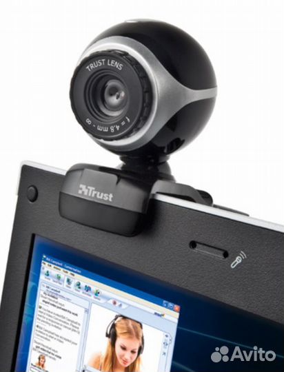 Веб-камера и наушники Trust