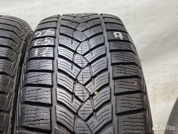 Goodyear UltraGrip Performance SUV Gen-1 225/65 R17