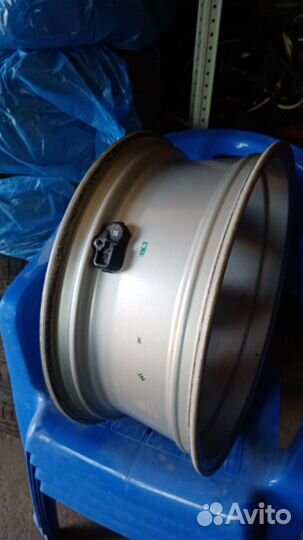 Литые диски r17 5 114 3 Toyota, комплект