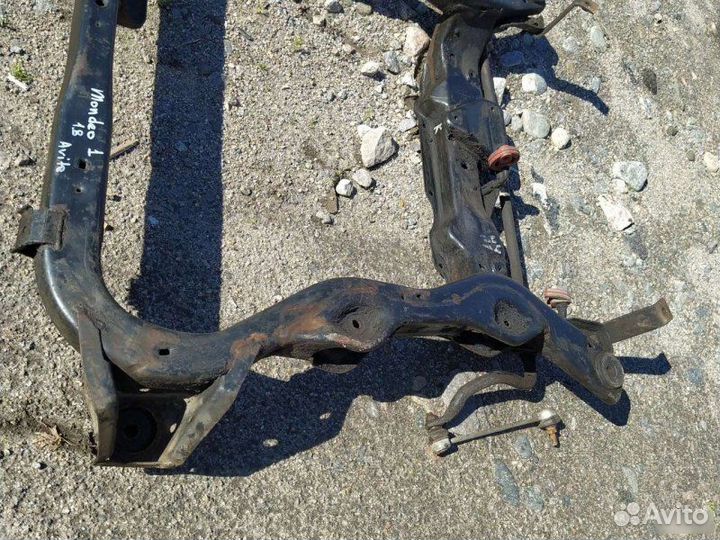 Подрамник передний Ford Mondeo 1 1995