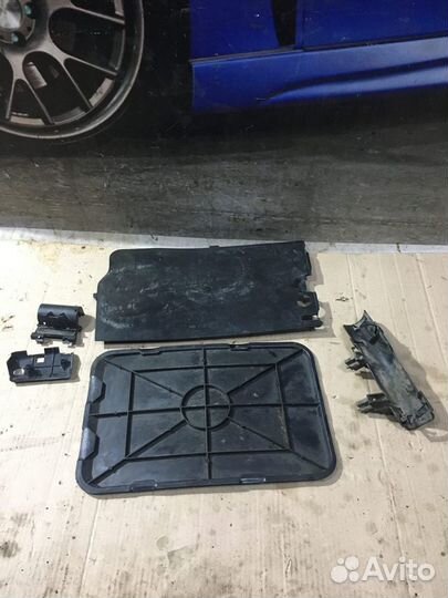 Пластиковые элементы Mercedes-Benz W140