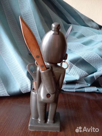 Статуэтка куколка