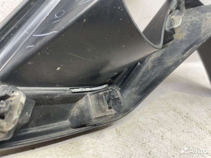 Накладка птф передняя правая Toyota Land Cruiser