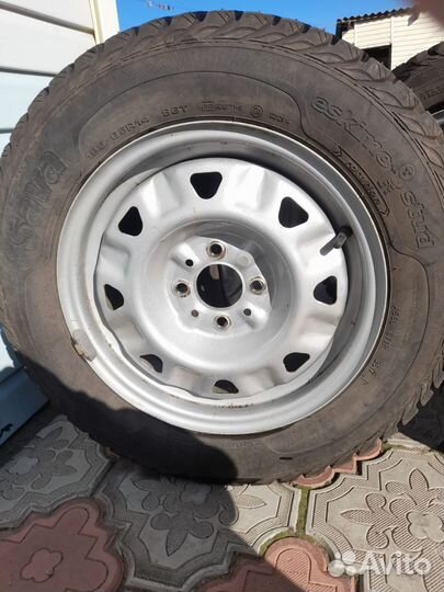 R14 Sava Eskimo Stud 185/65, PCD 4x98 DIA 58.6