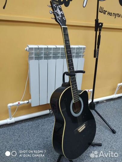 Акустическая гитара бу
