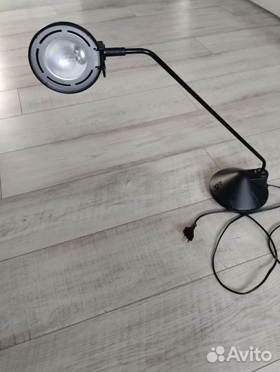 Лампа настольная