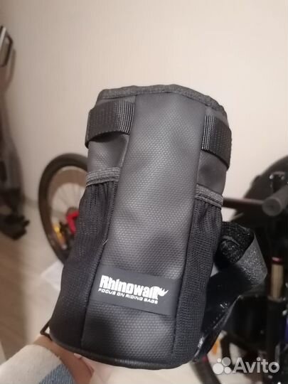 Велосипедная сума на роль под бутылку