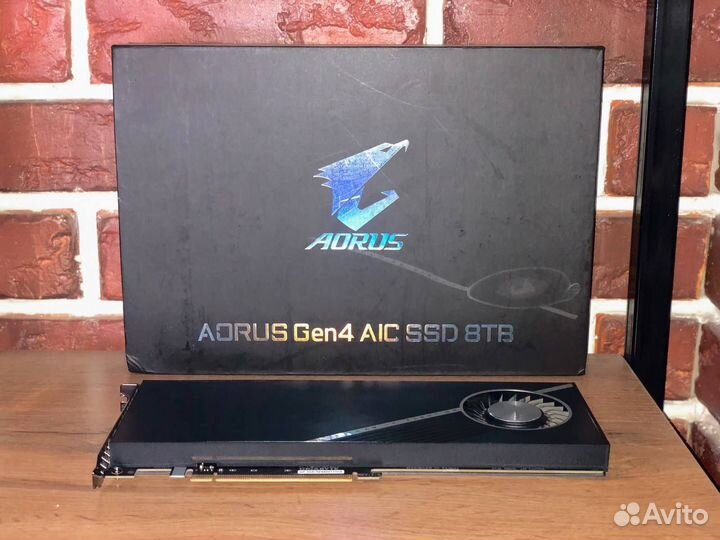 8 тб Внутренний SSD диск Gigabyte Aorus Gen4 AIC