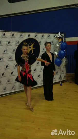 Бальные платья