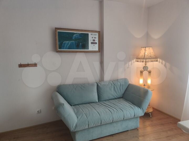 1-к. апартаменты, 43 м², 1/6 эт.