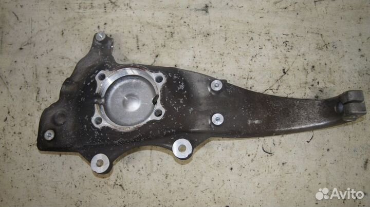 Цапфа FL BMW 520i F11