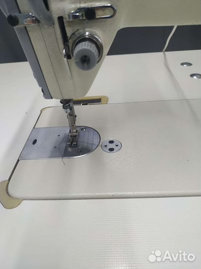 Швейная машина siruba