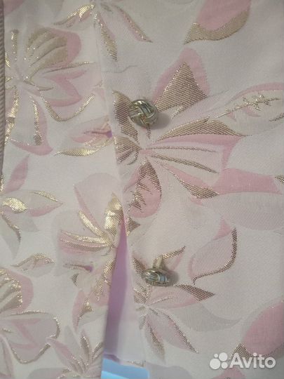 Женский пиджак и юбка 48 размер розовая