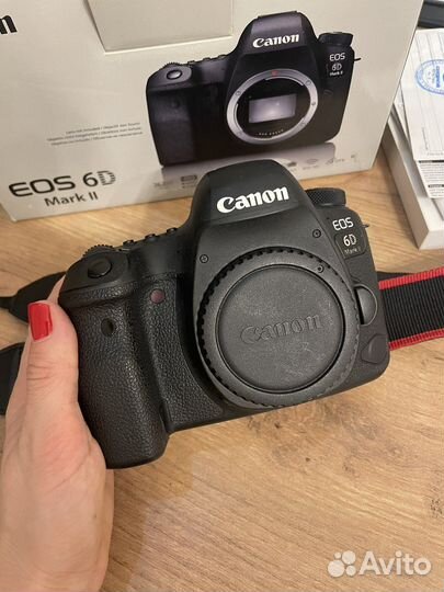 Зеркальный фотоаппарат canon 6d mark II
