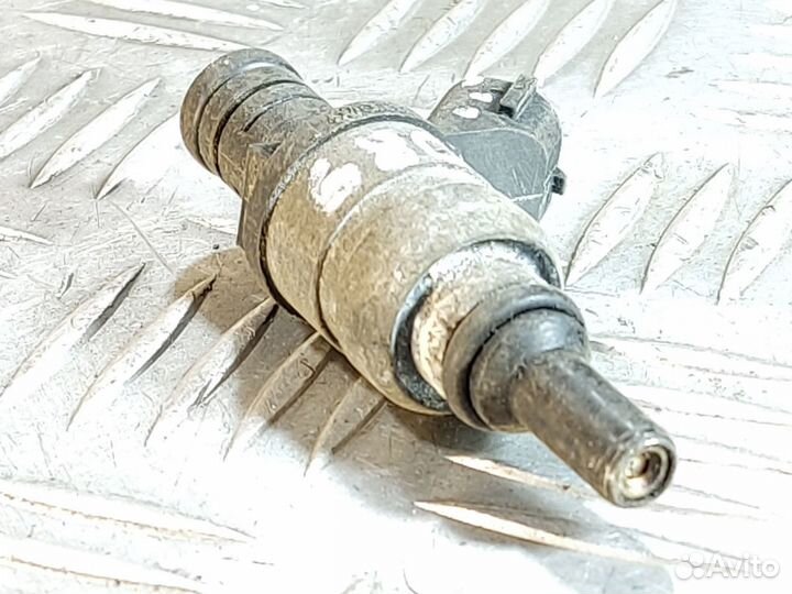 Форсунка двигателя Audi A3 1996 2003