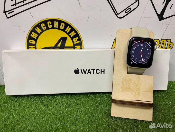 Смарт-Часы Apple Watch SE 44