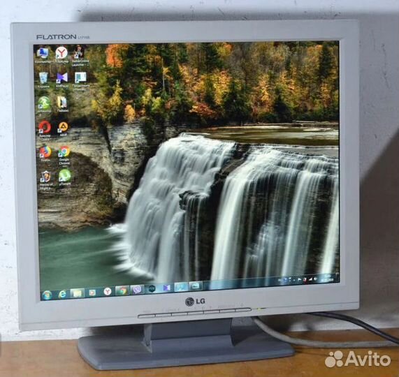 Монитор LG Flatron L1715S 17''