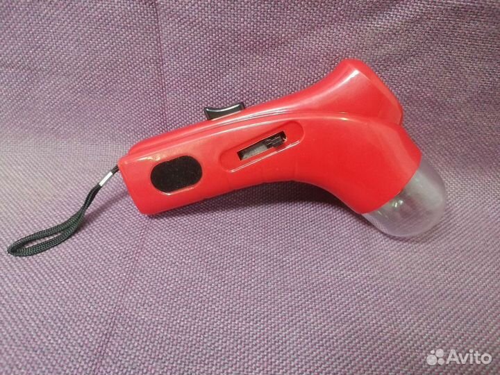 Игрушка-пистолет для лакомств