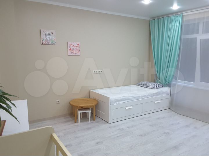 2-к. квартира, 55 м², 1/8 эт.