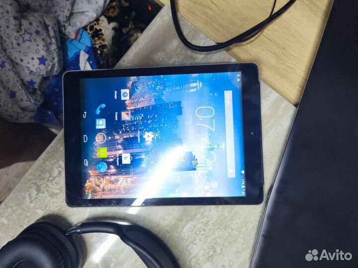 Планшет бу tesla