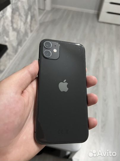 iPhone 11 в отличном состоянии