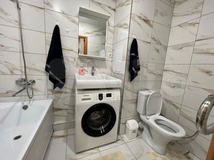 2-к. квартира, 52 м², 9/9 эт.