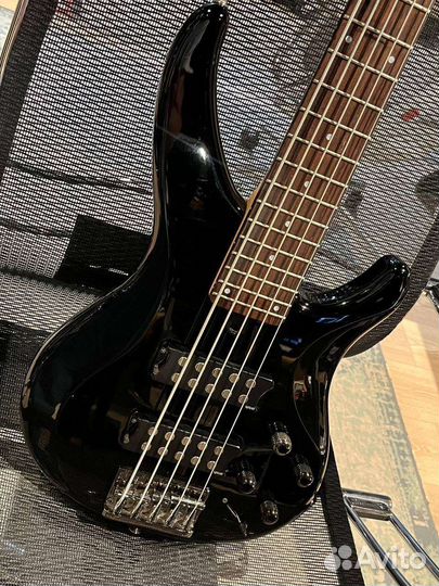 Yamaha trbx305 / Бас гитара