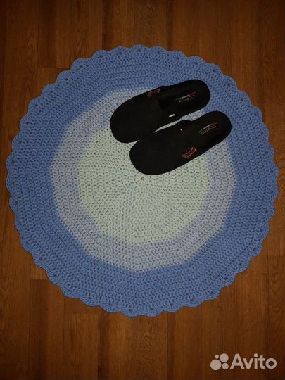 Коврик из трикотажной пряжи, d83см