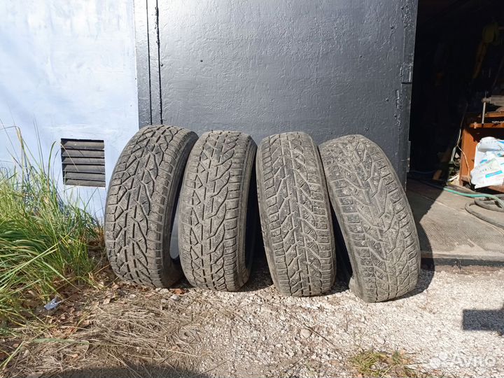 Kormoran SUV Stud 215/60 R17 100T