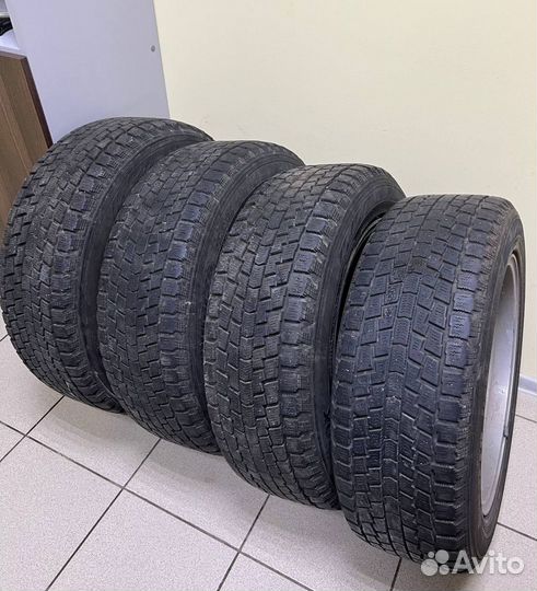 Hankook Dynapro I'Cept RW08 215/60 R17 90Q