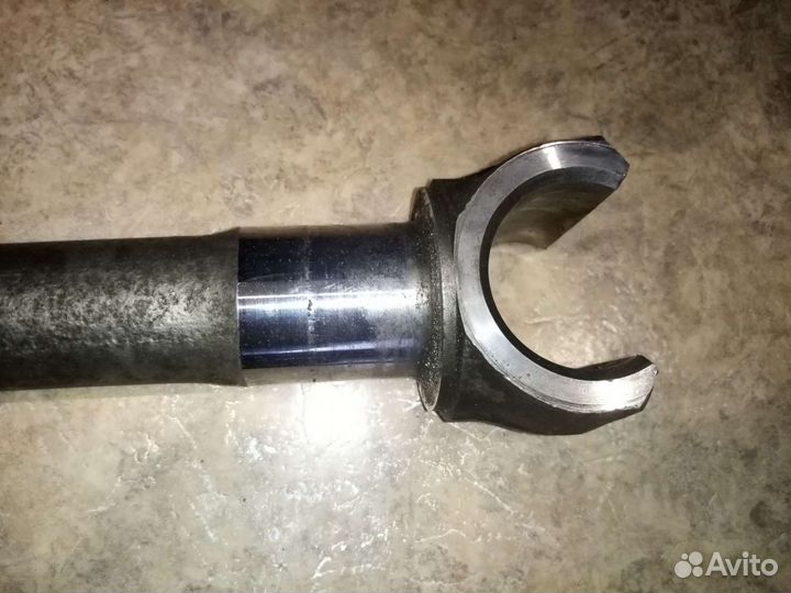 Полуось переднего моста