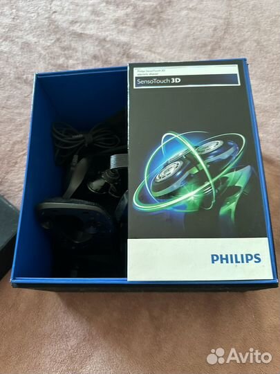 Philips SensoTouch 3D electric shaver