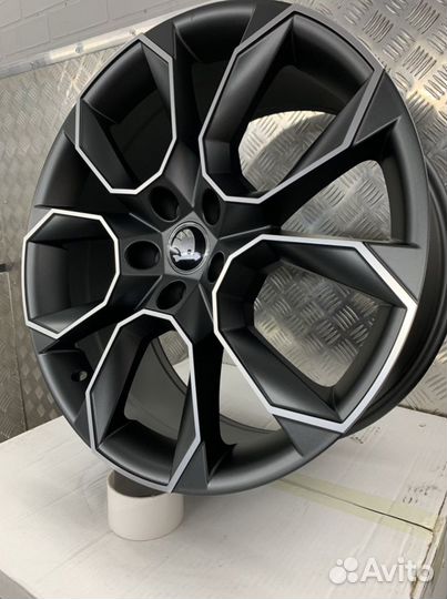 Диски R19 Skoda Octavia