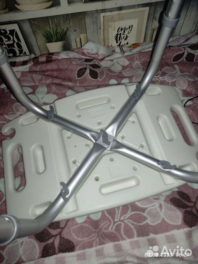 Стул для купания в ванной