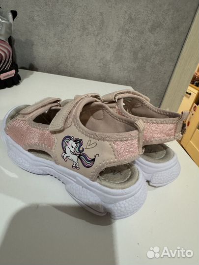 Обувь для девочки в отличном состоянии