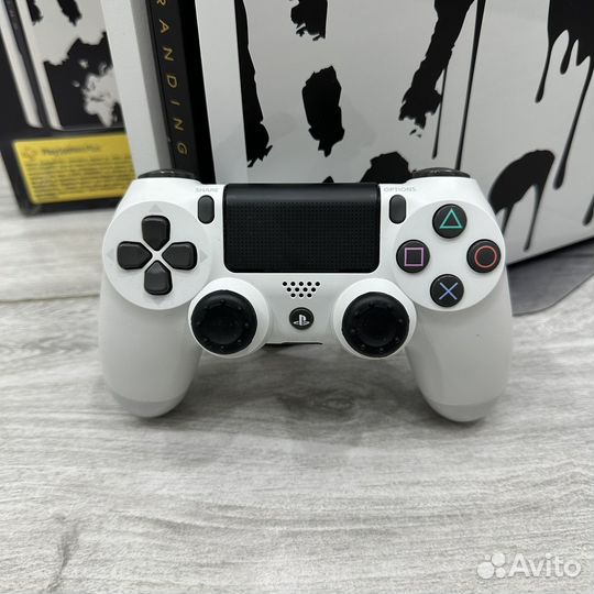 Sony PS4 Pro 1Tb Лимитированная / 7208В