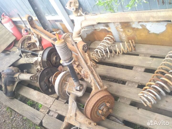 Задняя балка lanos