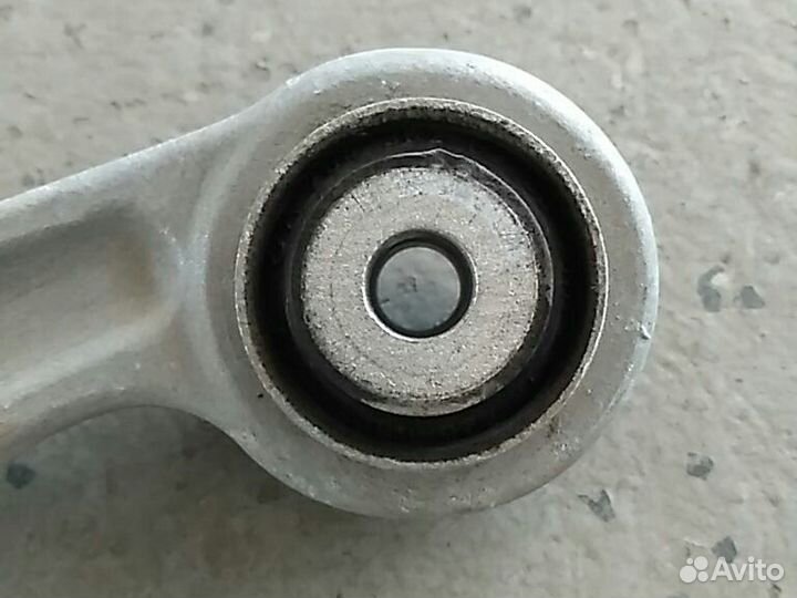 Рычаг задний левый Mercedes W204 C180