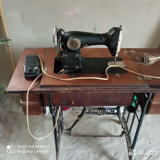 Швейная машина немецкая