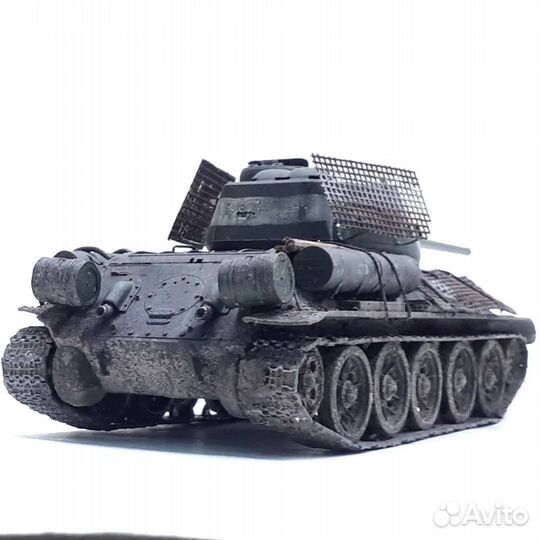 Модель советского среднего танка Т-34-85